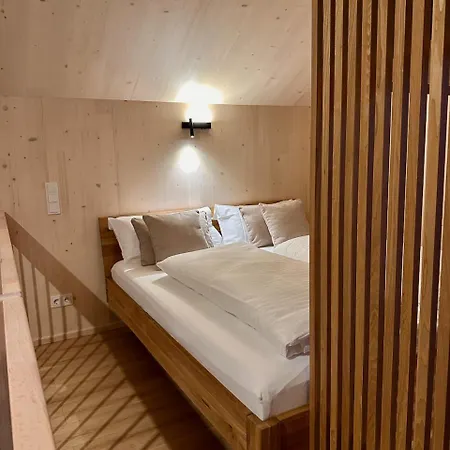 Tinys - Ferienhaeuser Am Attersee * Nussdorf am Attersee