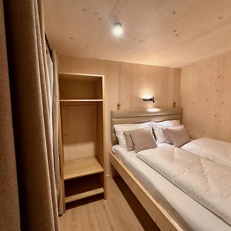 Appartamento Tinys - Ferienhaeuser Am Attersee *